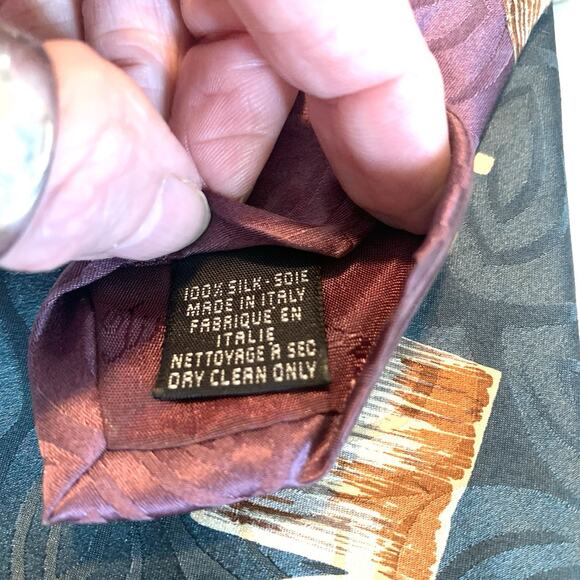 STUDIO 54 Neck Tie Lavender Geometric 100% SILK Necktie Vintage Made Italy 58" - Picture 2 of 4